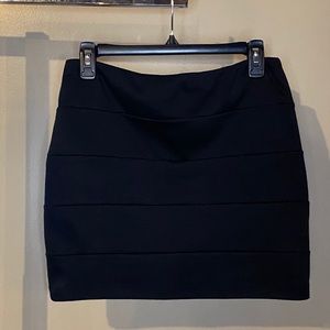 NOLLIE Black Cotton Mini Skirt - Large